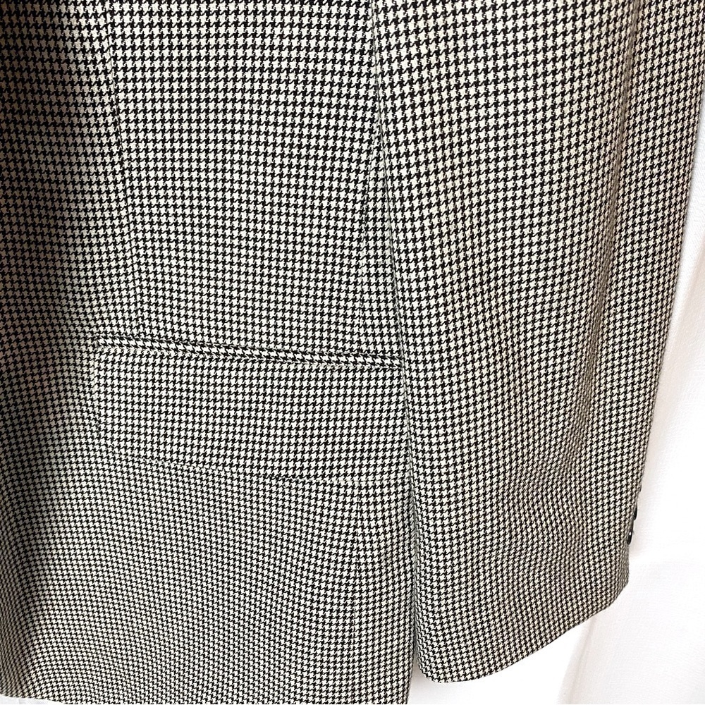 Meeting Street Cool Houndstooth Pattern Silk and Wool Blend Man’s Sport Coat - Picture 4 of 7